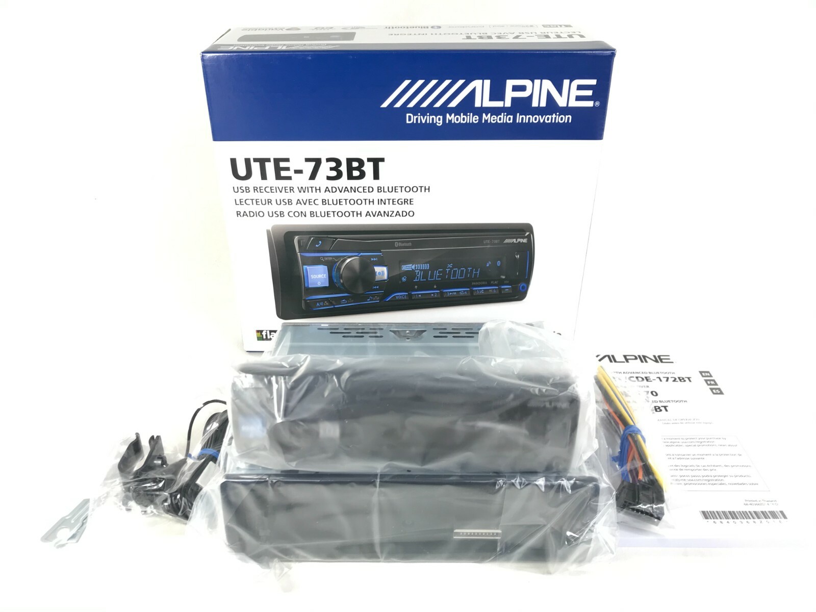 Alpine UTE-73BT Bluetooth Digital Media iPhone Android MP3 Pandora AM FM Aux USB