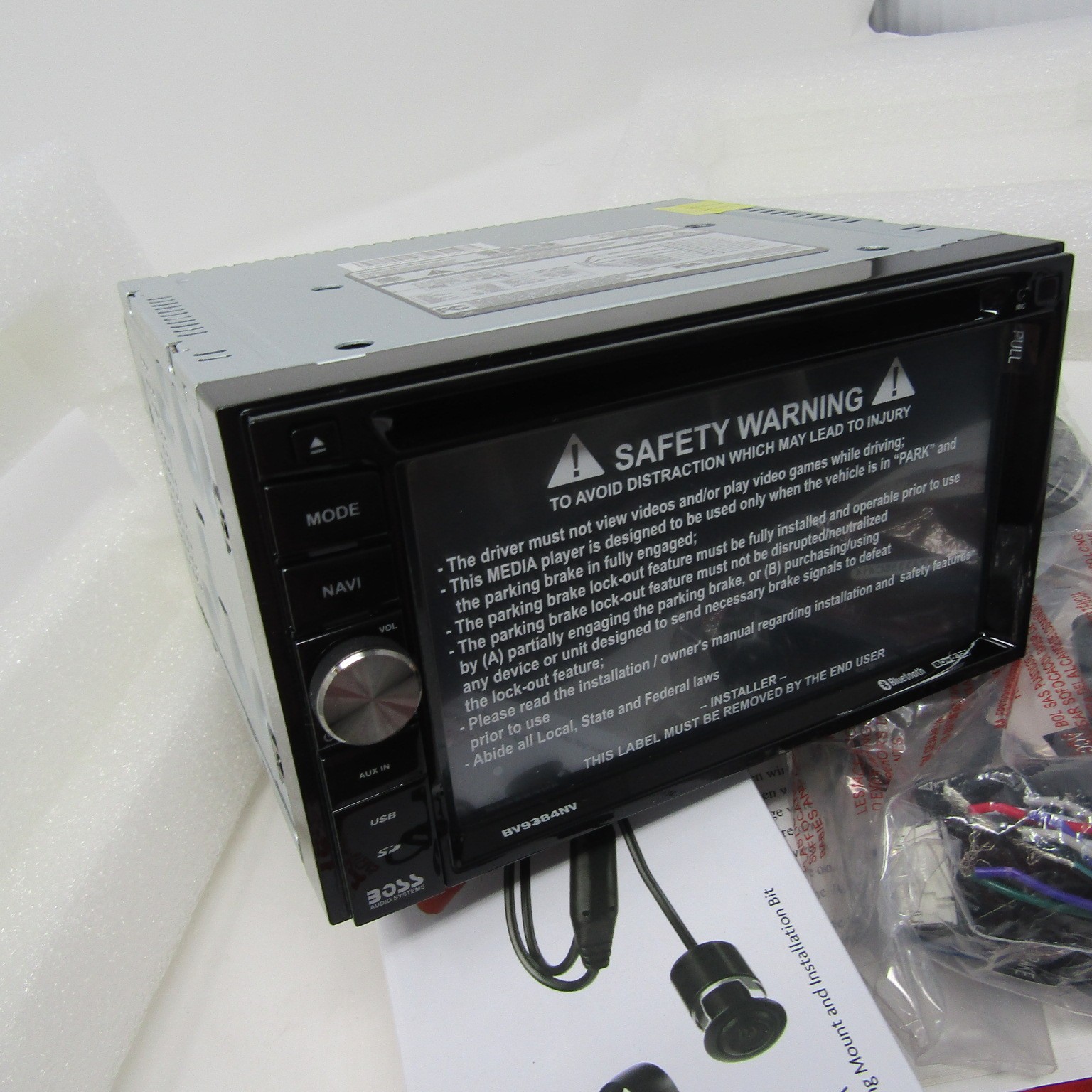 BOSS Audio Systems BVNV9384RC Double DIN In-Dash Navigation DVD Bluetooth