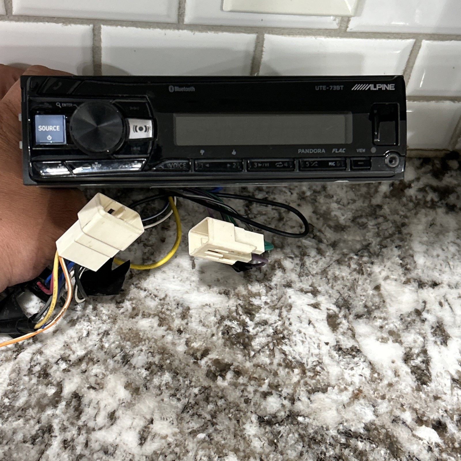 USED Alpine UTE-73BT Digital Media Receiver