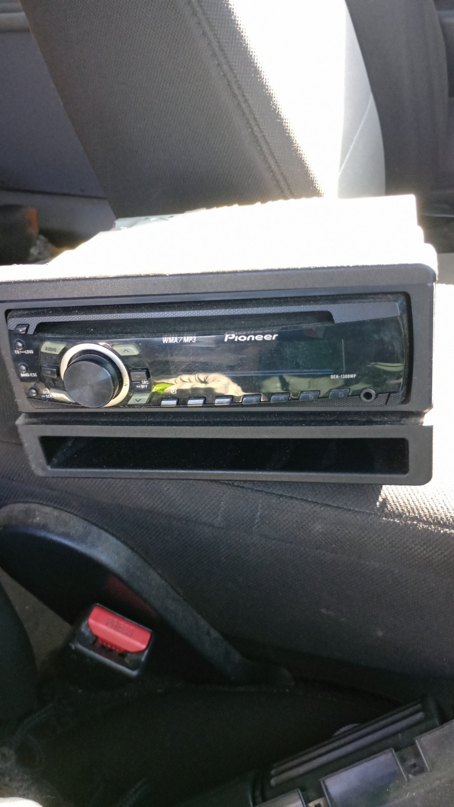 Pioneer DEH-1300MP CD MP3 Car Stereo Radio w/ Wire Harness & Trim Bezel.