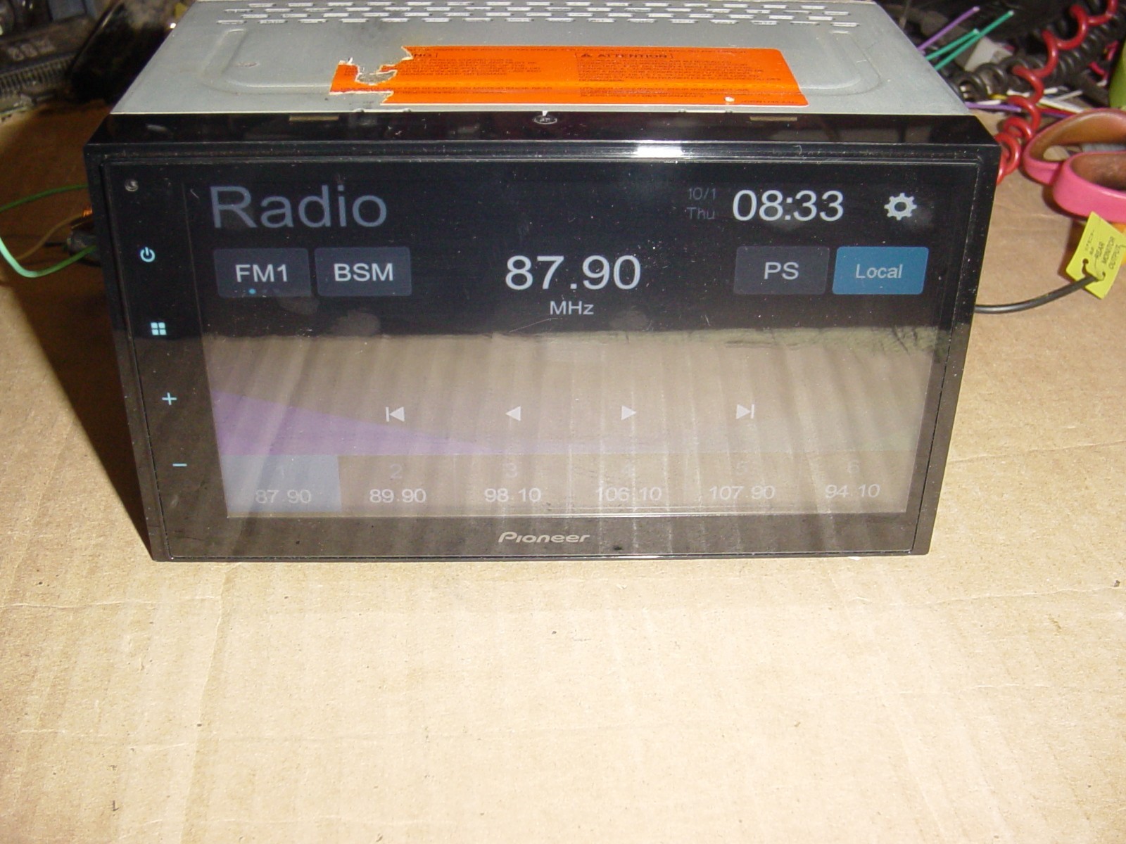 Pioneer DMH-130BT Double-Din Digital Car Radio Media Receiver USB Android 7″