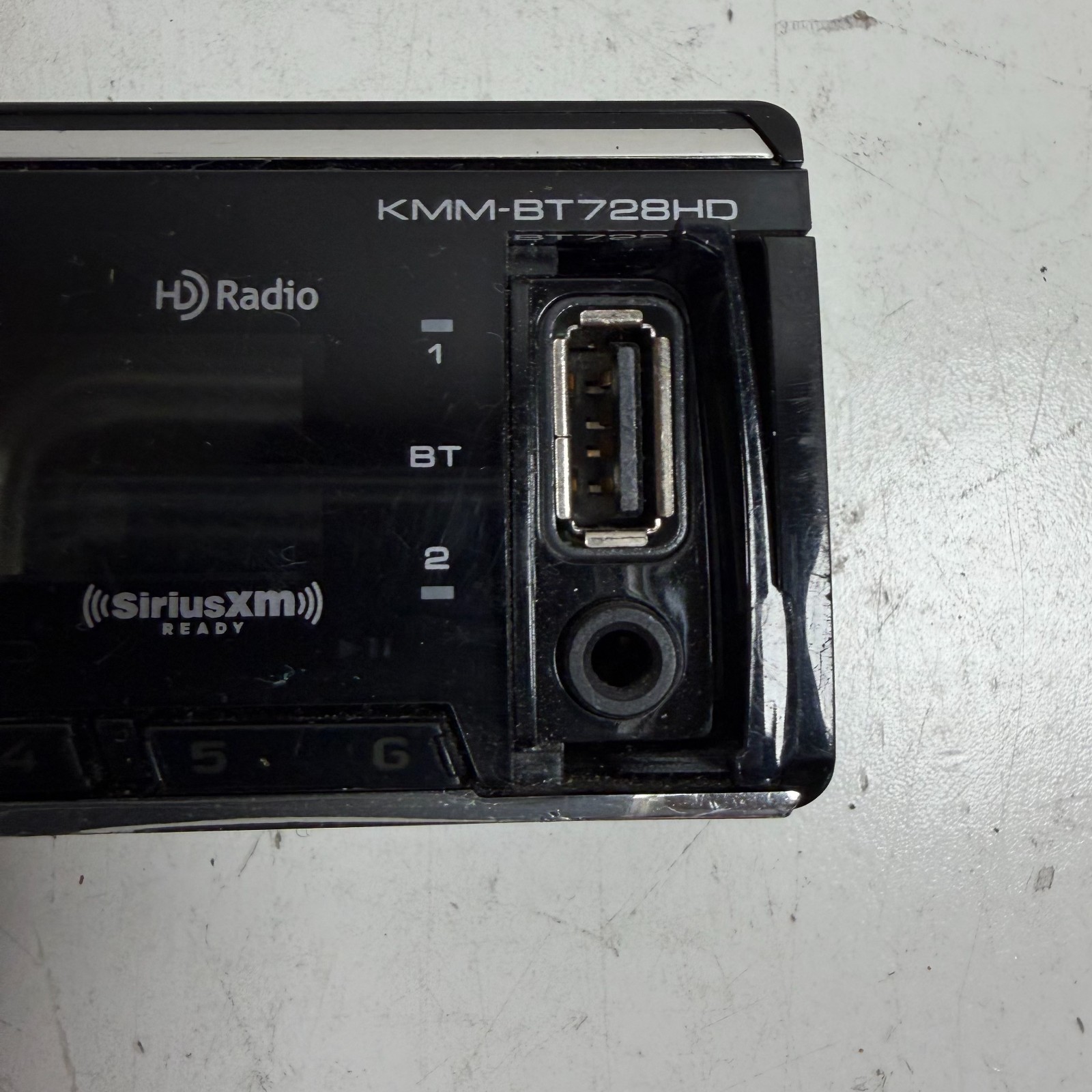 Kenwood KMM-BT728HD Black Built-in Bluetooth HD Radio Detachable Faceplate