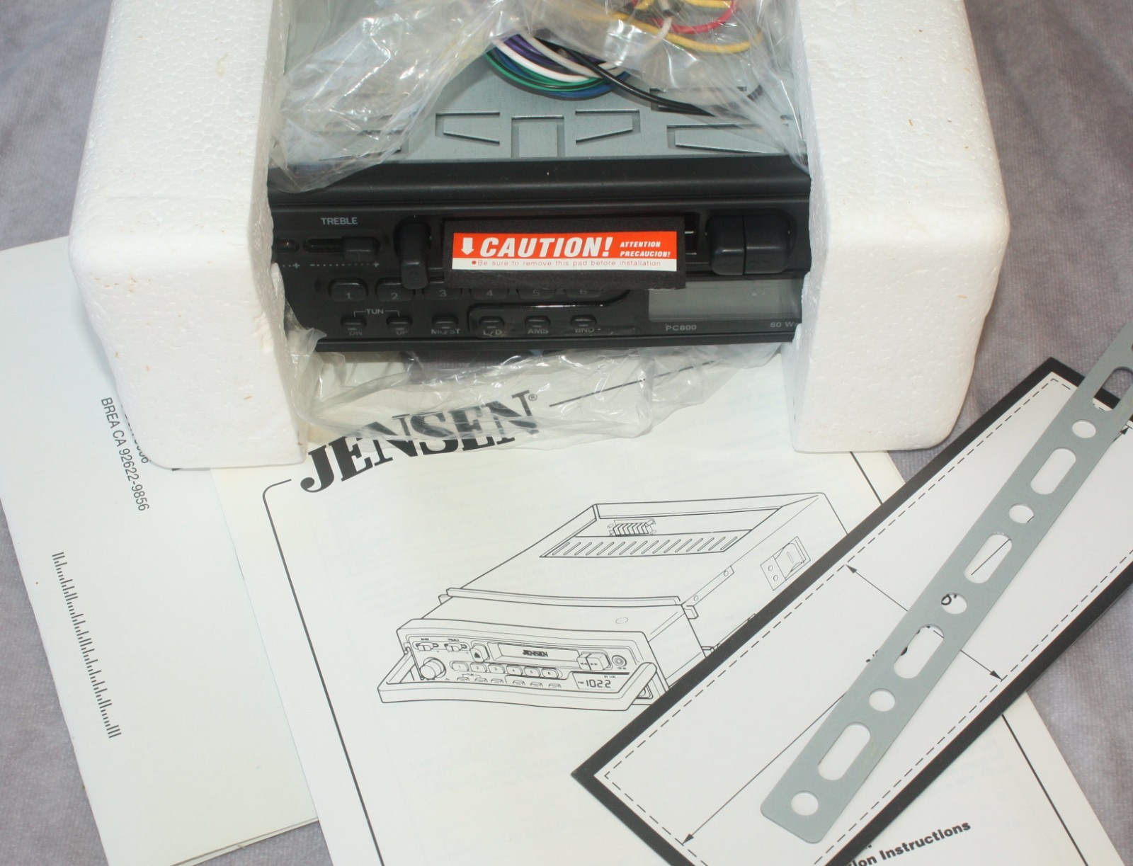 Jensen PC800 Auto Reverse Removable Chassis AM/FM Stereo Cassette Player