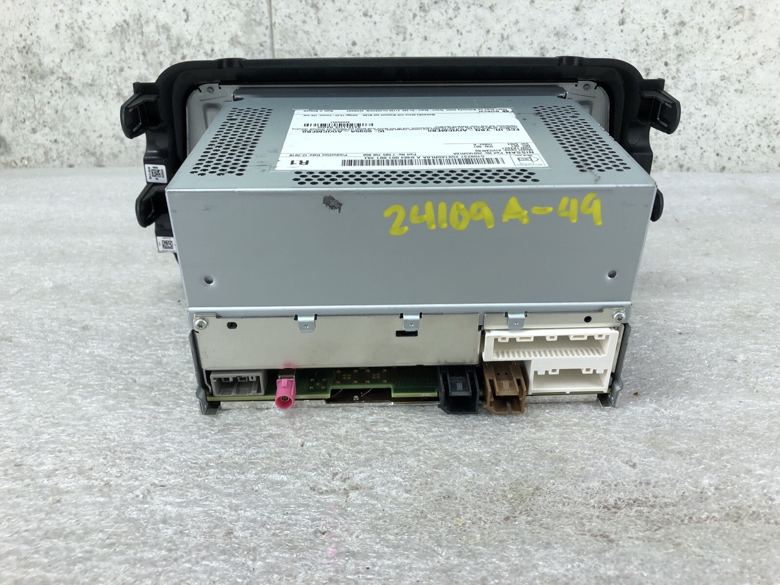 OEM 20 21 Nissan Versa Kicks Radio Unit w/ GPS Navigation AIVICMFB0 2591A5RL0A