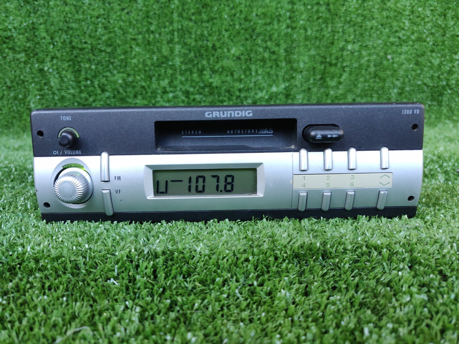 Grundig 1300 Vd 1300vd Original Car Radio