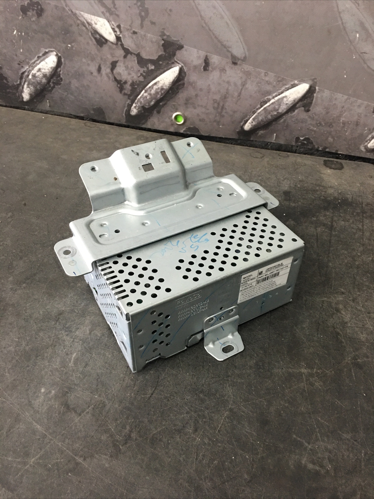 Ford EcoSport 2020 Radio Receiver Module HN1T18C815FV