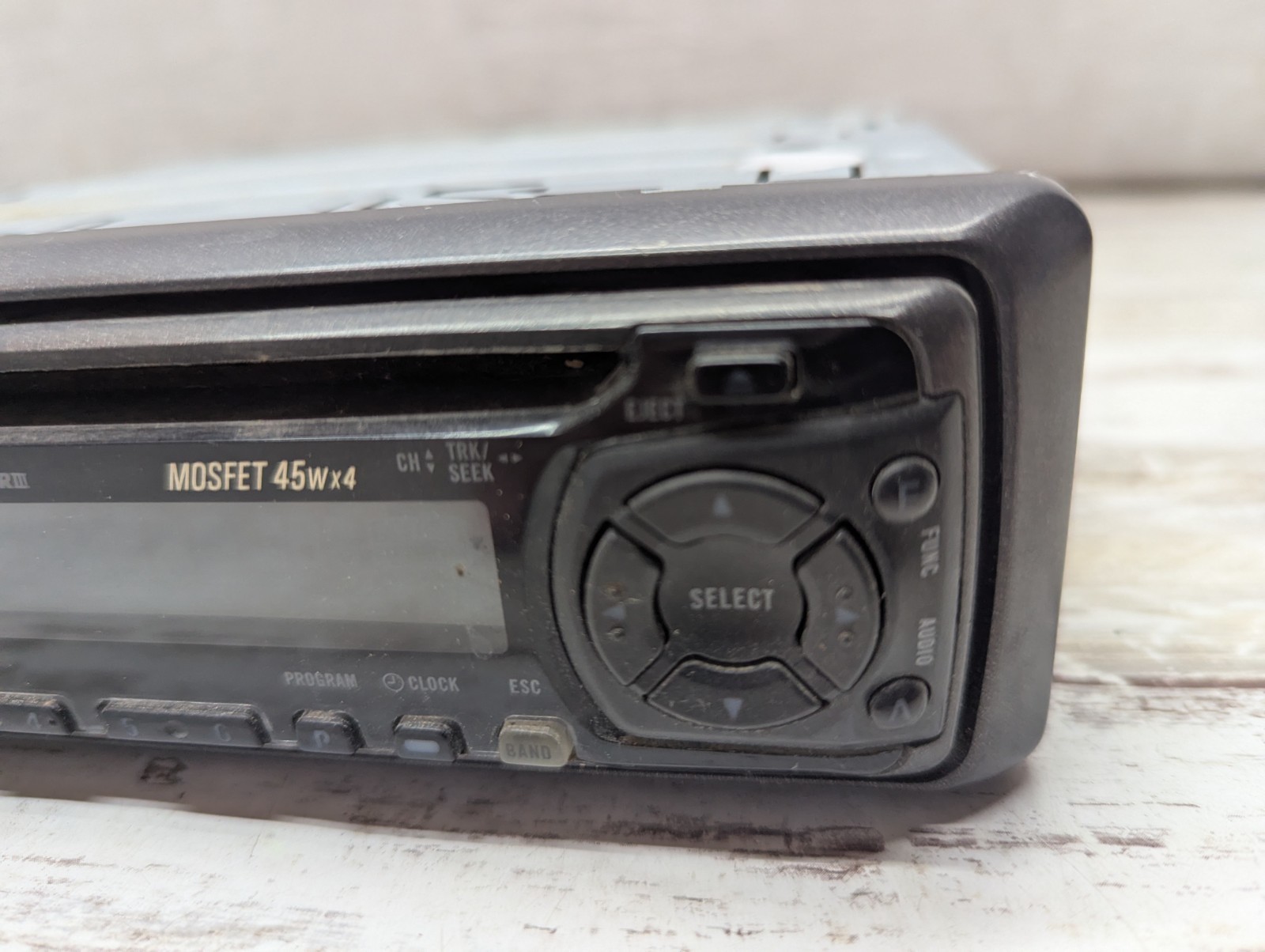 Pioneer DEH-1000 Super Tuner 3 (Parts and Repair) Untested Might Work