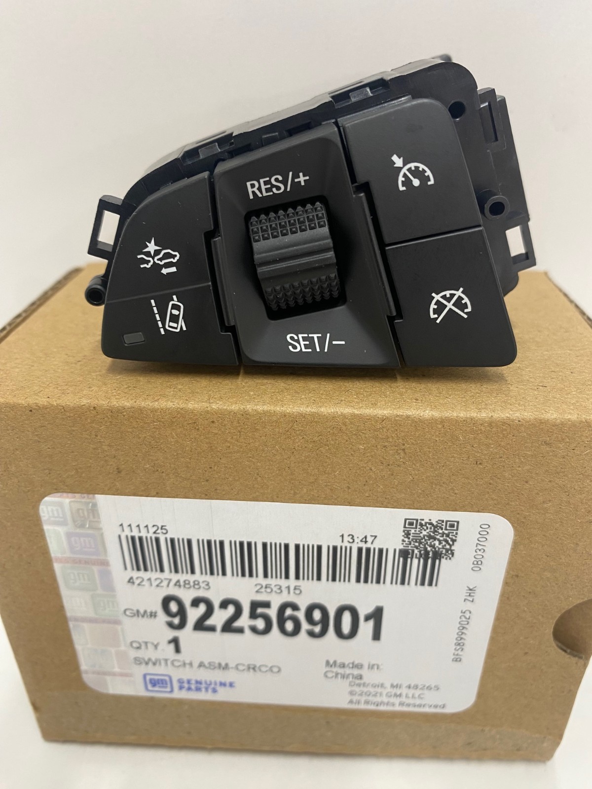 GM Holden Genuine VF WN Steering Wheel ” Cruise Control Switch “