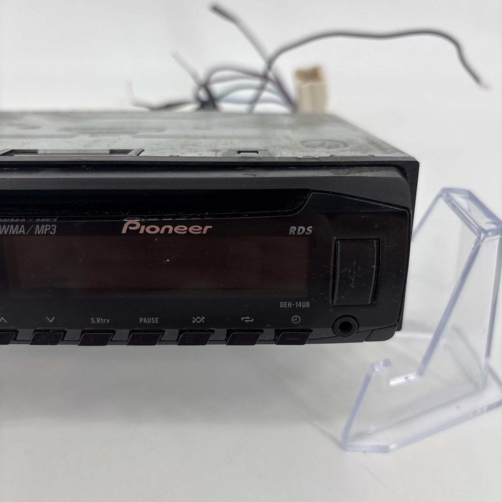 Pioneer DEH-14UB Car Stereo CD/MP3 Receiver – Untested