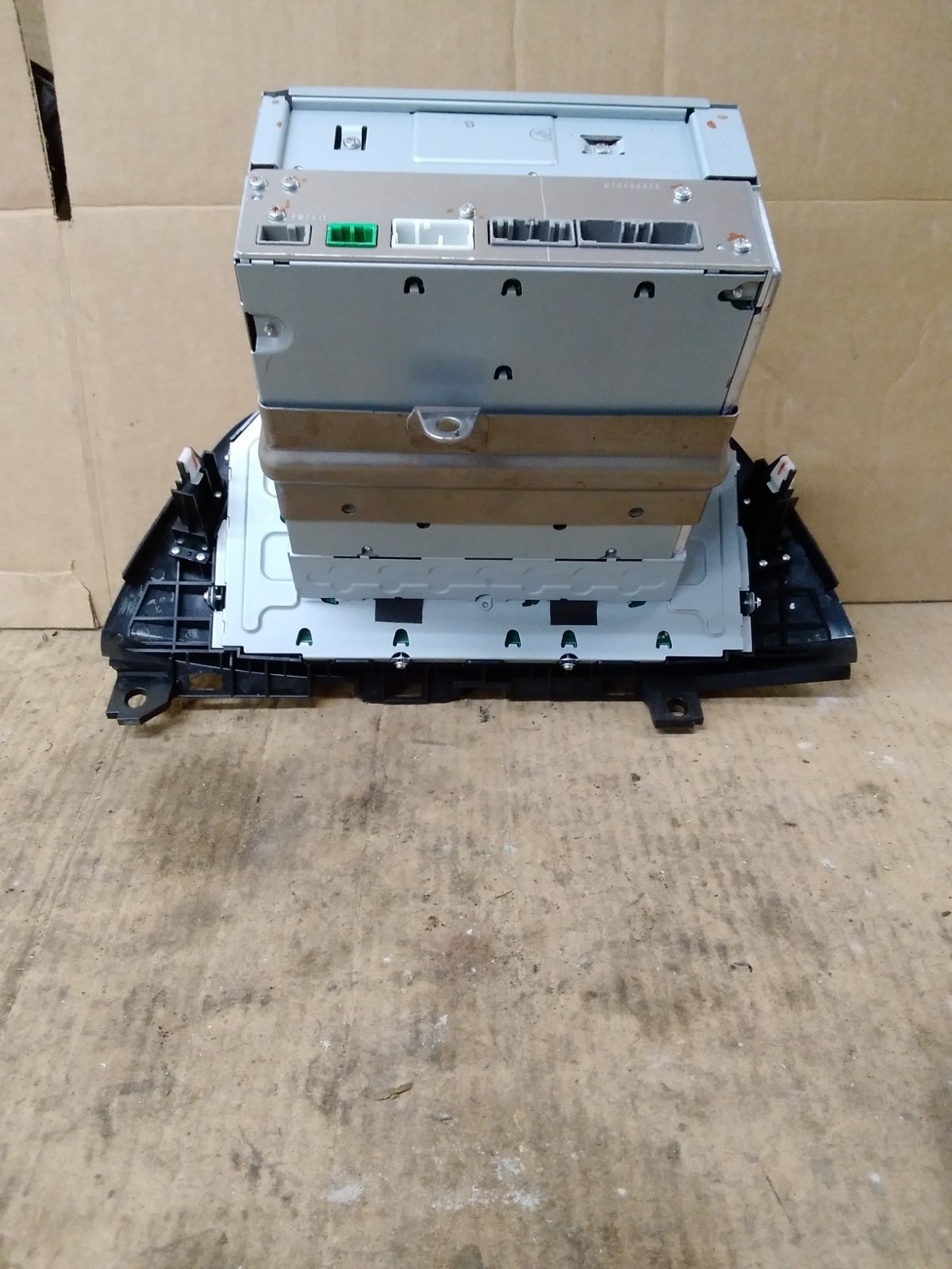 2008 Honda Odyssey AM FM XM MP3 6 CD Radio Receiver 39100-SHJ-A410 2005-2010
