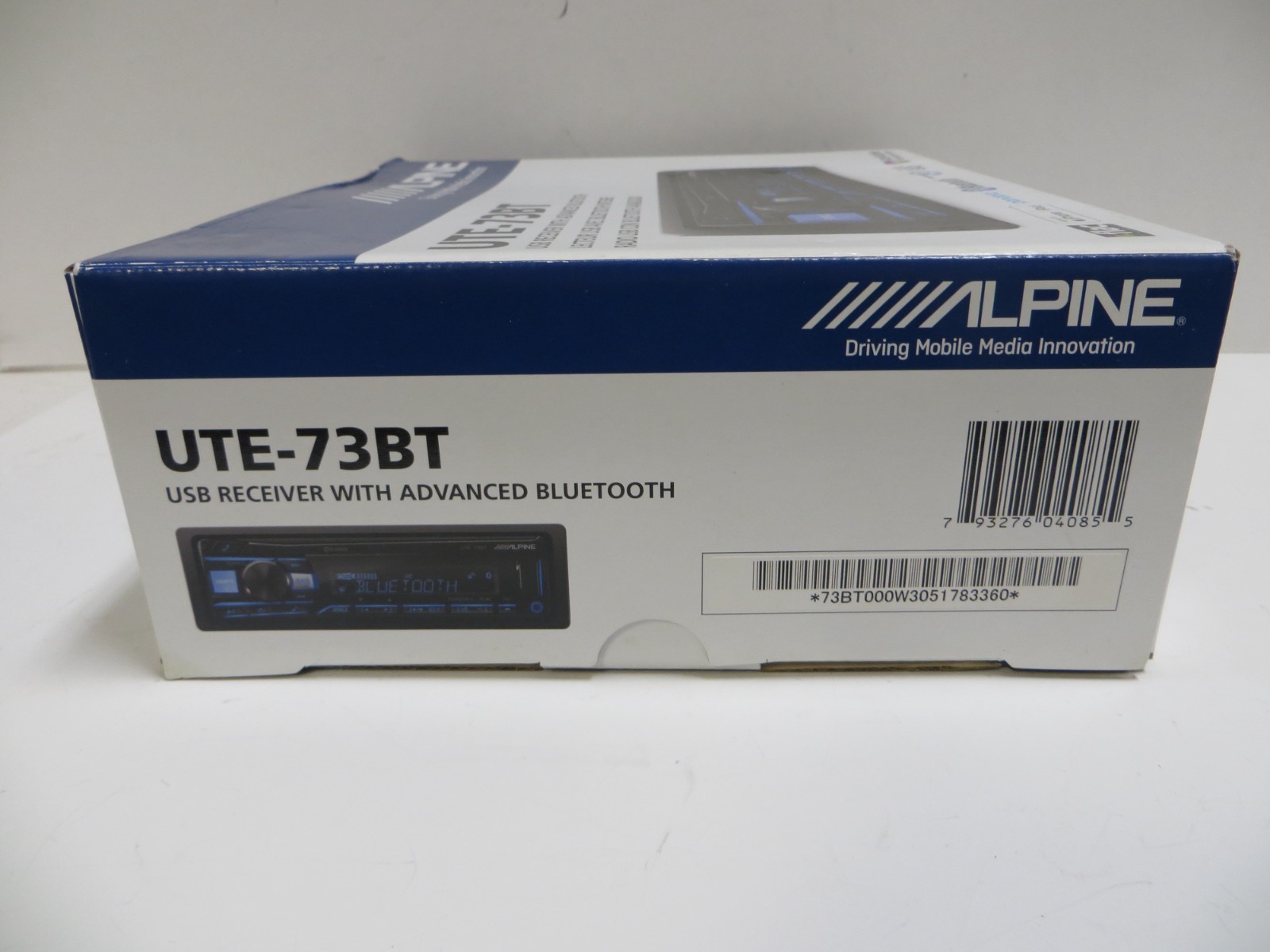 Alpine UTE-73BT-Driving Mobile Media Innovation-usb Receiver With Bluetooth-New