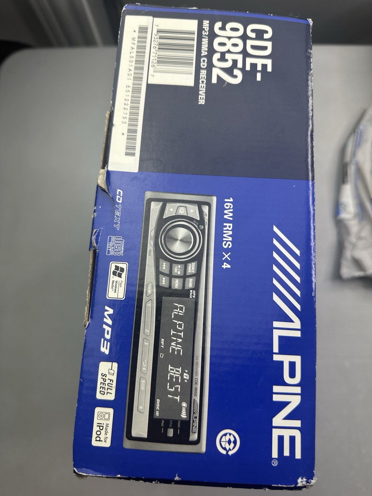 Alpine Car Stereo MP3/WMA CD player Receiver Cde-9852 Opened Box