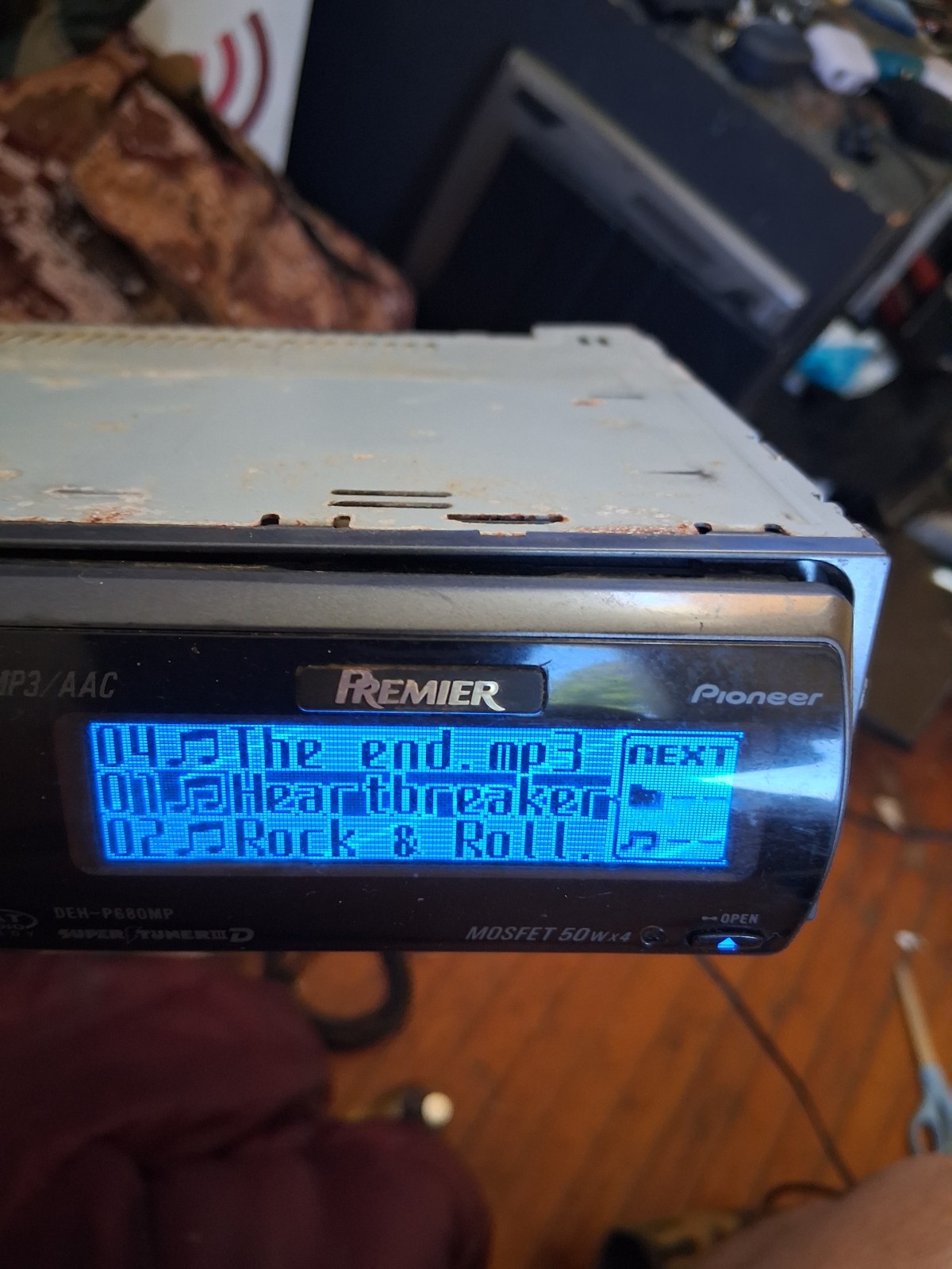 RARE PIONEER DEH-P6800MP CD Player. For Parts Or Repair