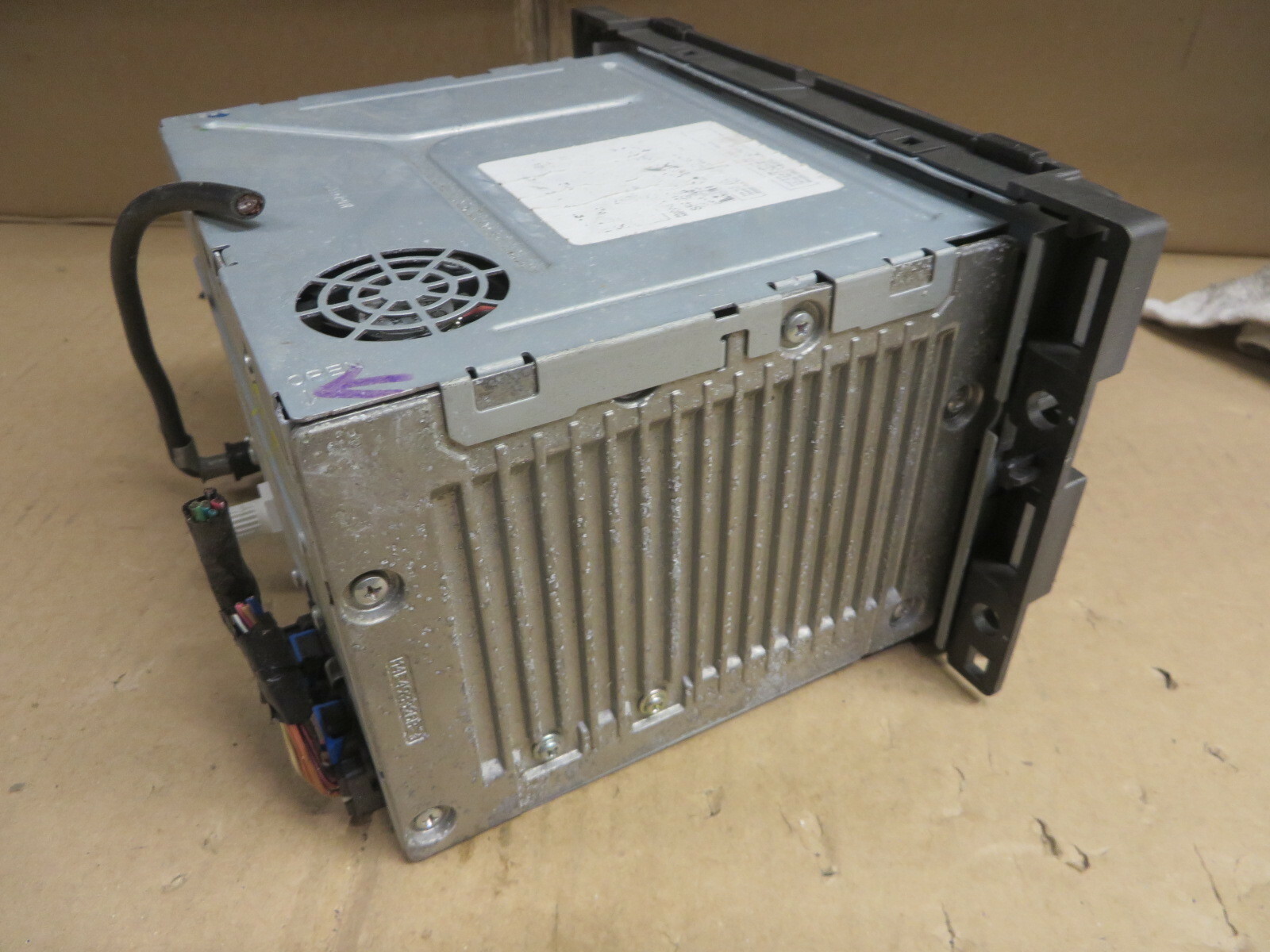 SATURN AURA 07 08 2007-2008 RADIO AUDIO AM FM CD FACTORY DASH UNIT OEM# 15835878