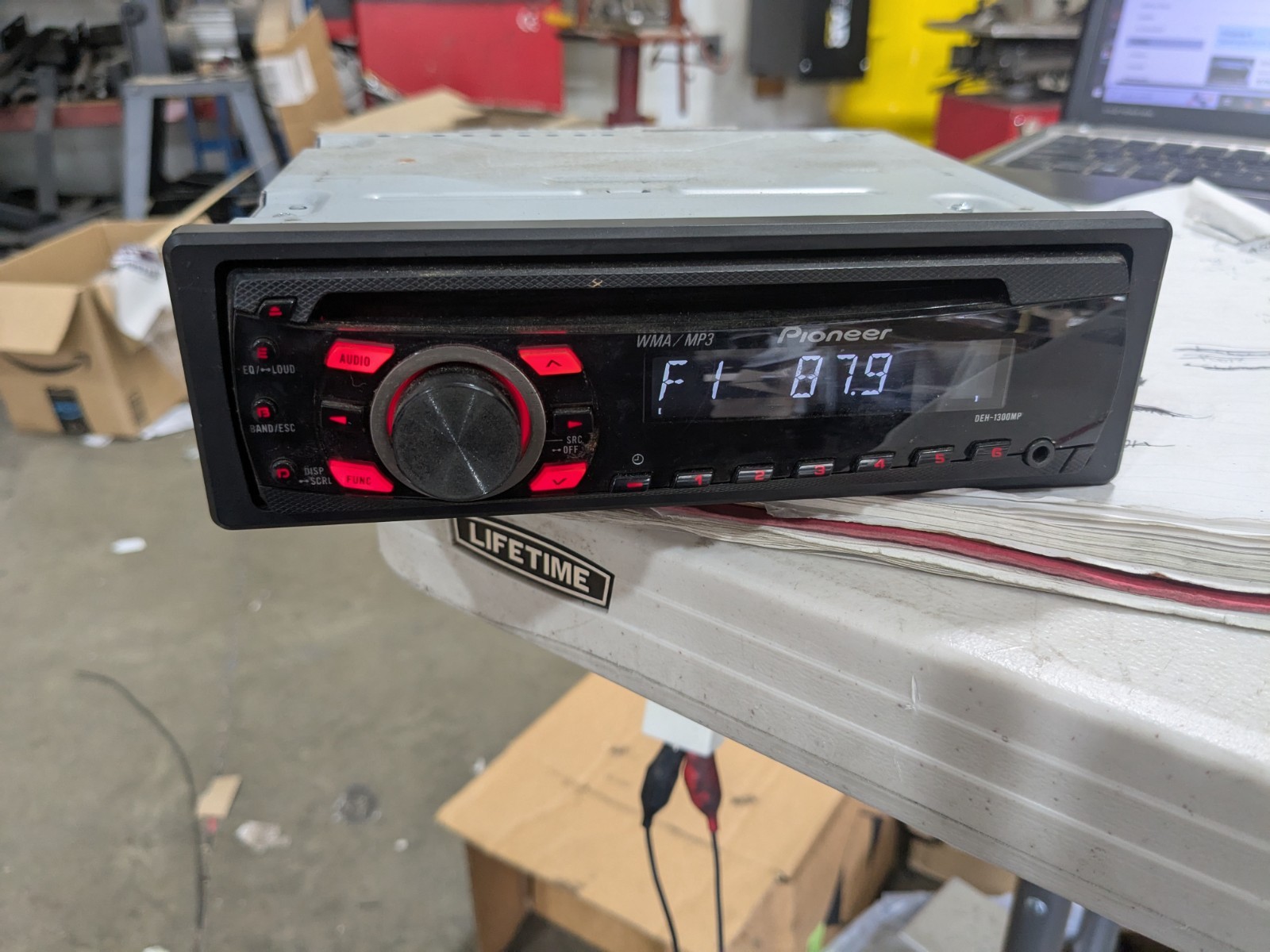 Pioneer DEH-1300MP In-Dash AM/FM Radio CD Player Aux Stereo
