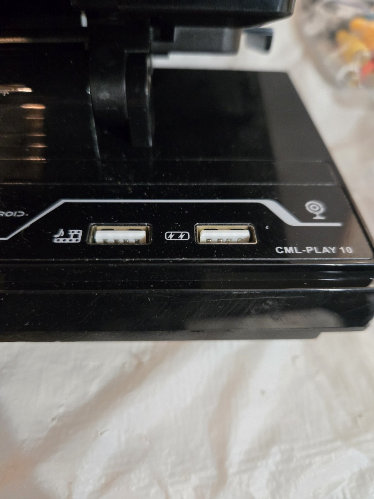 Car Multimedia Player 9.5 Vertical Screen Universal Model 9520A