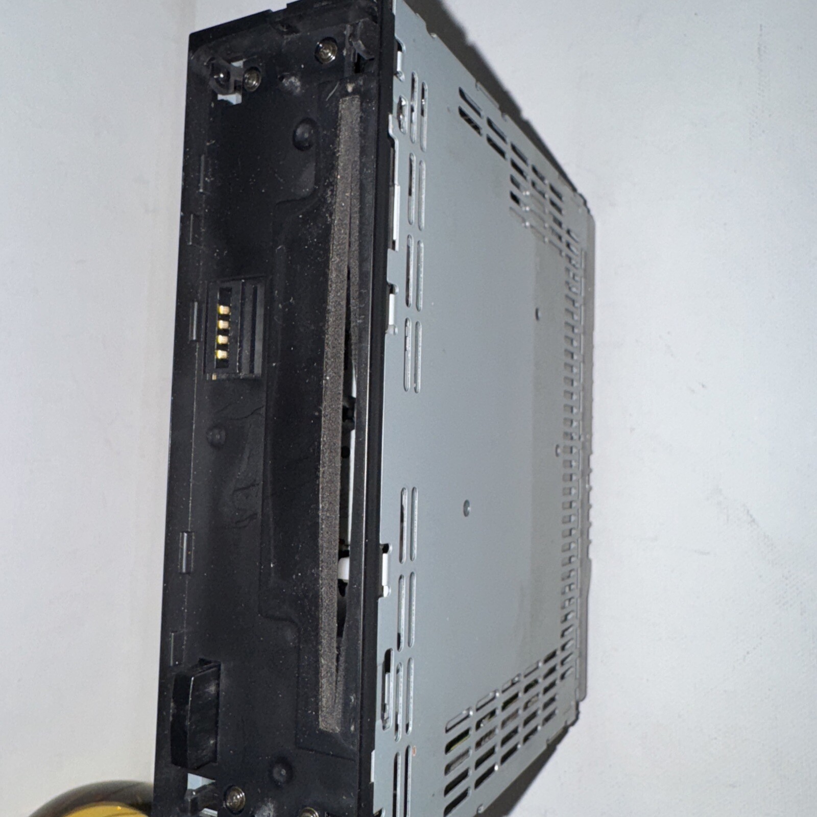 Pioneer DEH-1700 AM/FM CD Car Stereo with Detachable Face (AS-IS) Untested
