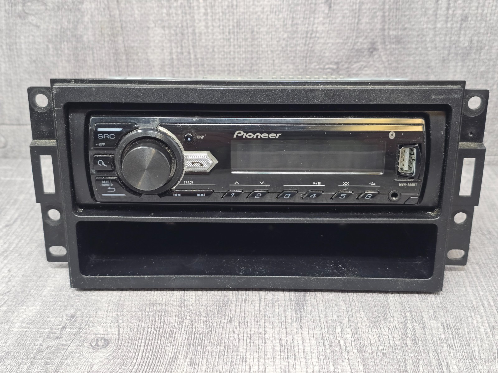 Pioneer MVH-290BT Digital Music Player – Black – Untested