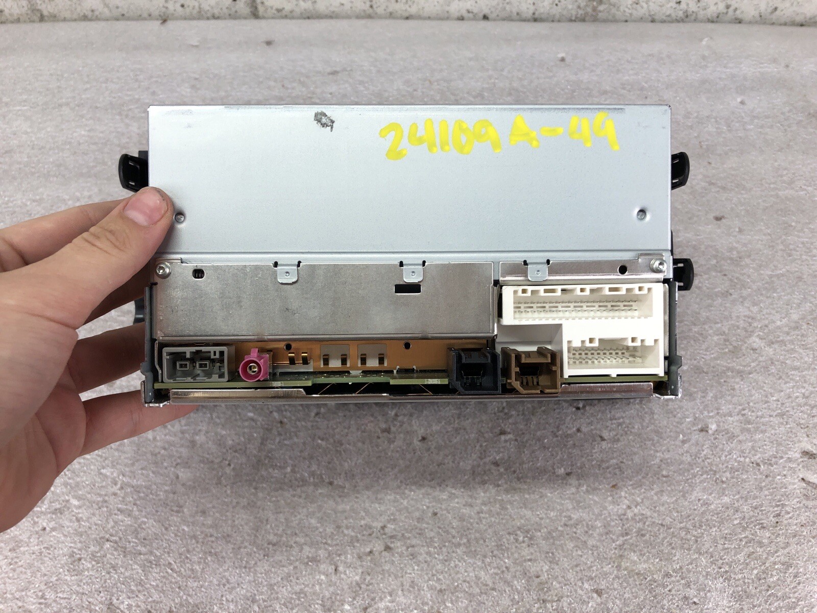 OEM 20 21 Nissan Versa Kicks Radio Unit w/ GPS Navigation AIVICMFB0 2591A5RL0A