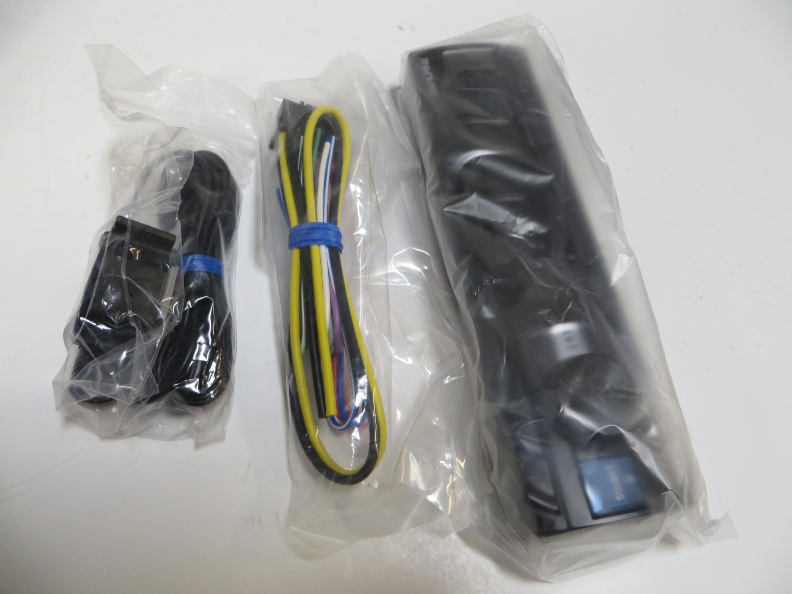 Alpine UTE-73BT-Driving Mobile Media Innovation-usb Receiver With Bluetooth-New