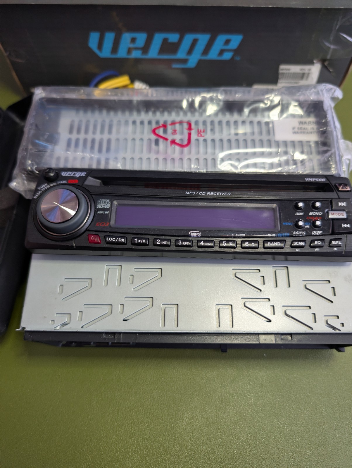 Verge VMP508 1 DIN AM/FM CD MP3 Car Receiver Detachable Face AUX Input
