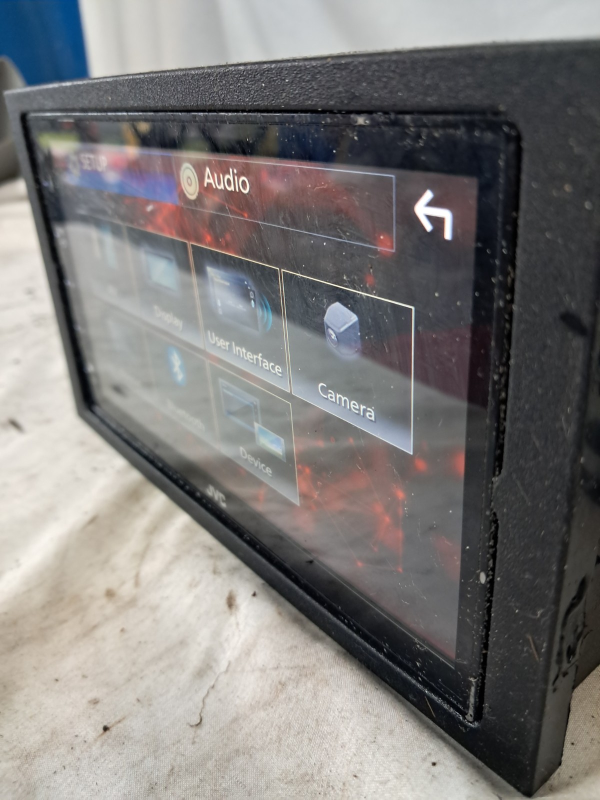 JVC KW-M560BT Touchscreen Bluetooth Apple Android USB Kenwood RA26