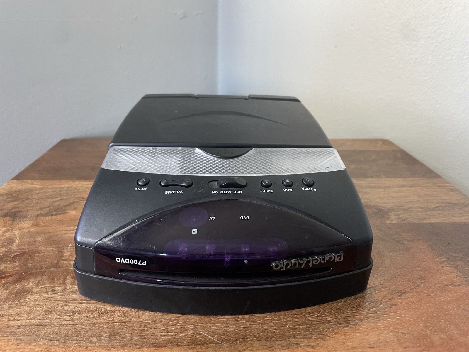 RARE RETRO – Planet Audio P700DVD 7″ Monitor Flip-Out DVD Car Movie Player Untes