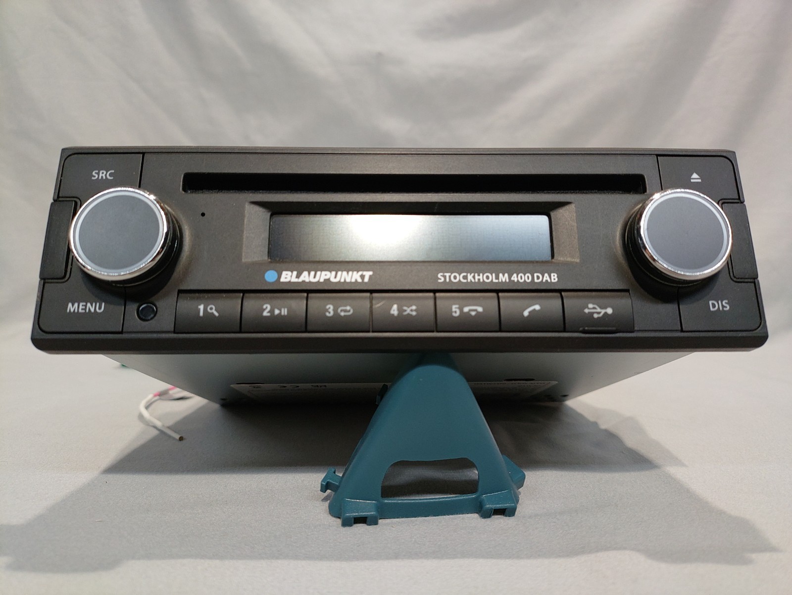 Blaupunkt Stockholm 400 DAB 1 DIN Car Radio/CD player/stereo w/ Bluetooth