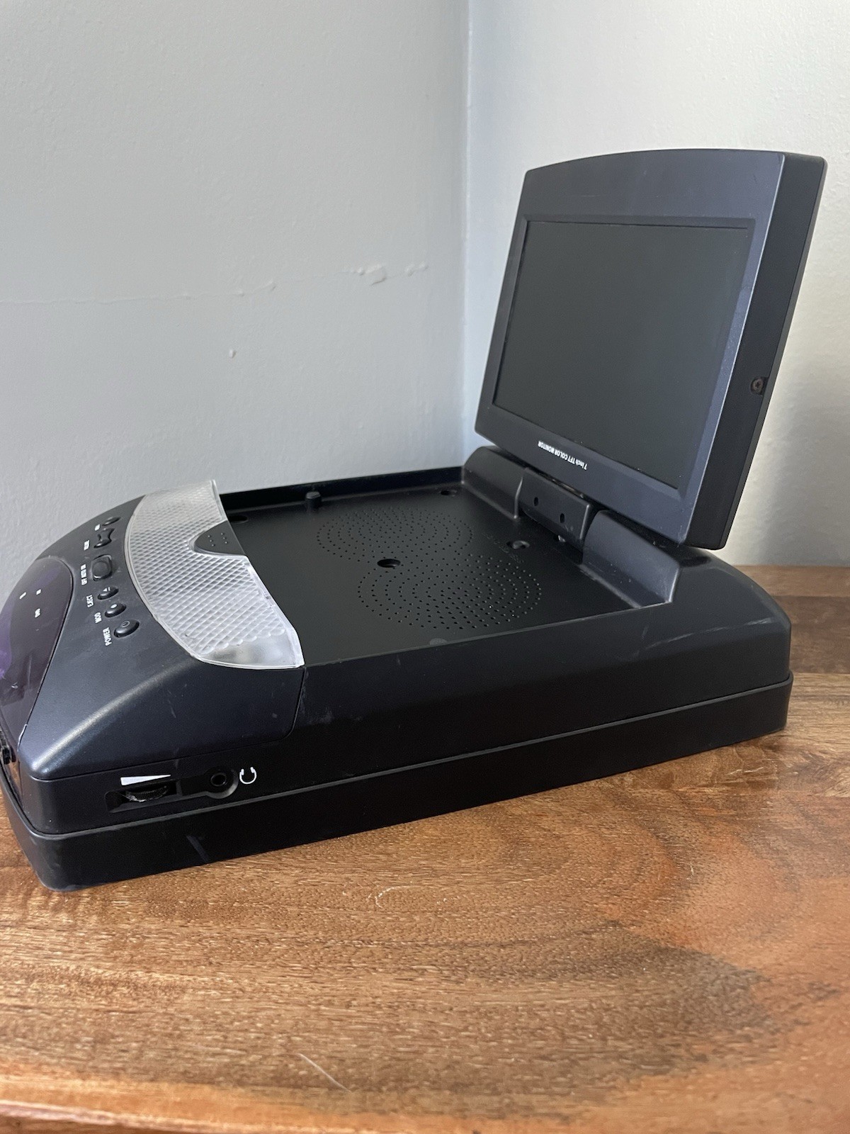 RARE RETRO – Planet Audio P700DVD 7″ Monitor Flip-Out DVD Car Movie Player Untes