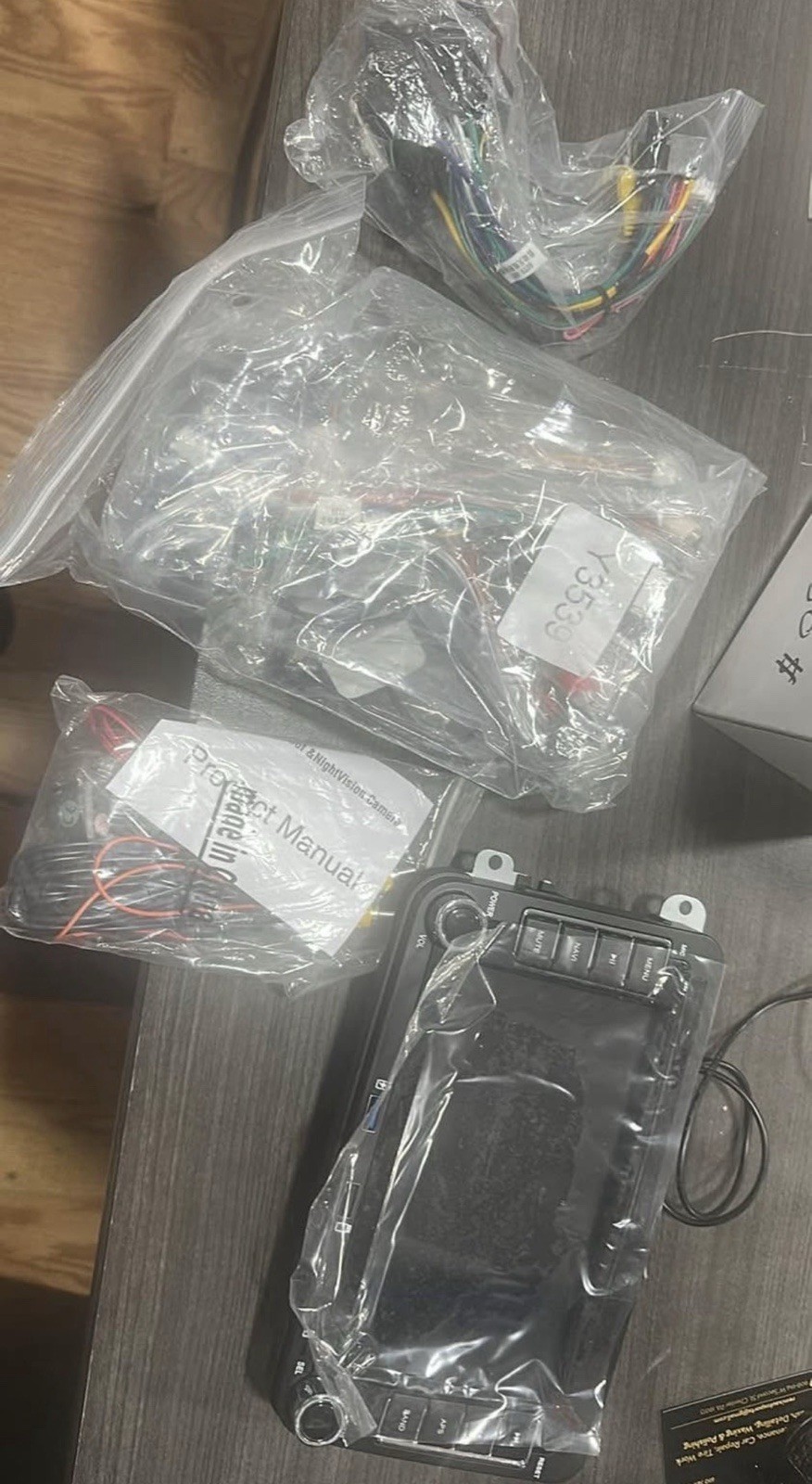 Digital Multimedia Receiver with CarPlay and Android Auto Compatibility