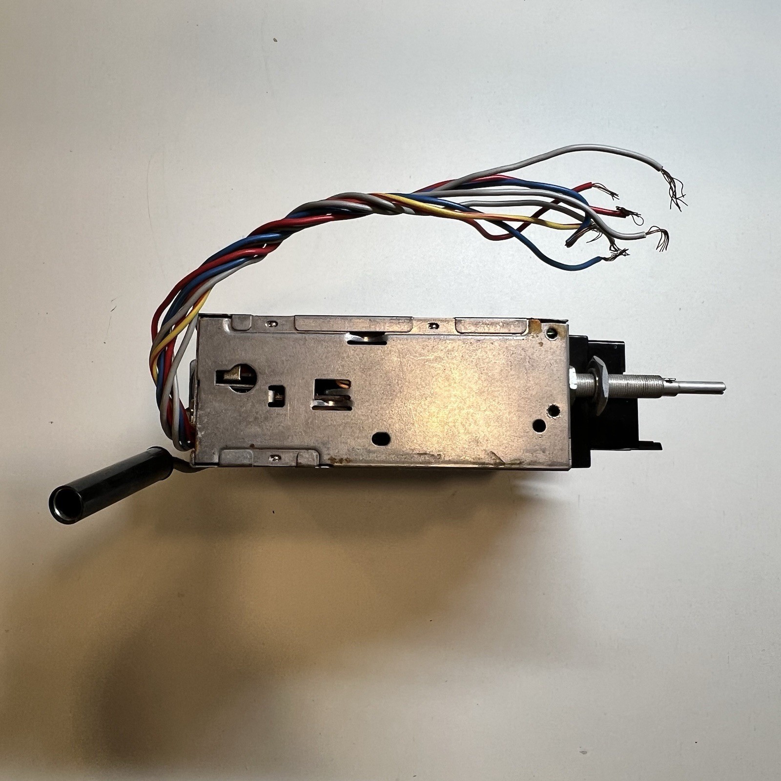 Vintage Honda #A208K-163-81232 12V AM/FM Cassette Car Radio Shaft Player Style