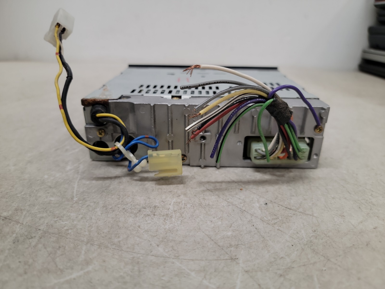 Isuzu Car Stereo Radio 8-97070-488-2, 3634