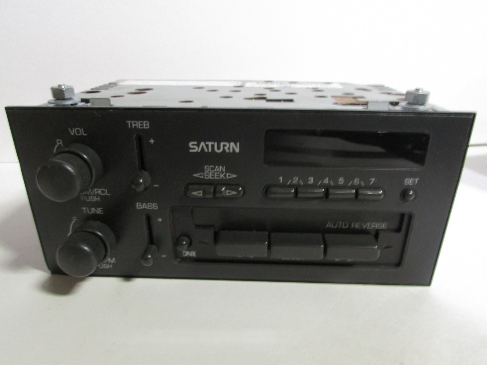 GM DELCO SATURN OEM In-Dash AM/FM Radio Cassette Player # 21021520 VTG UNTESTED