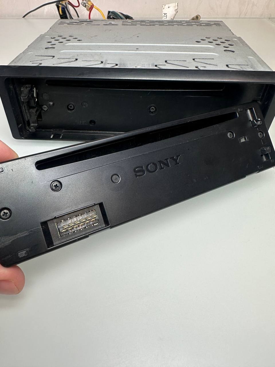 Sony CDX-R3350 Car CD/MP3 Player Detachable Face 50W x4 Tested Working