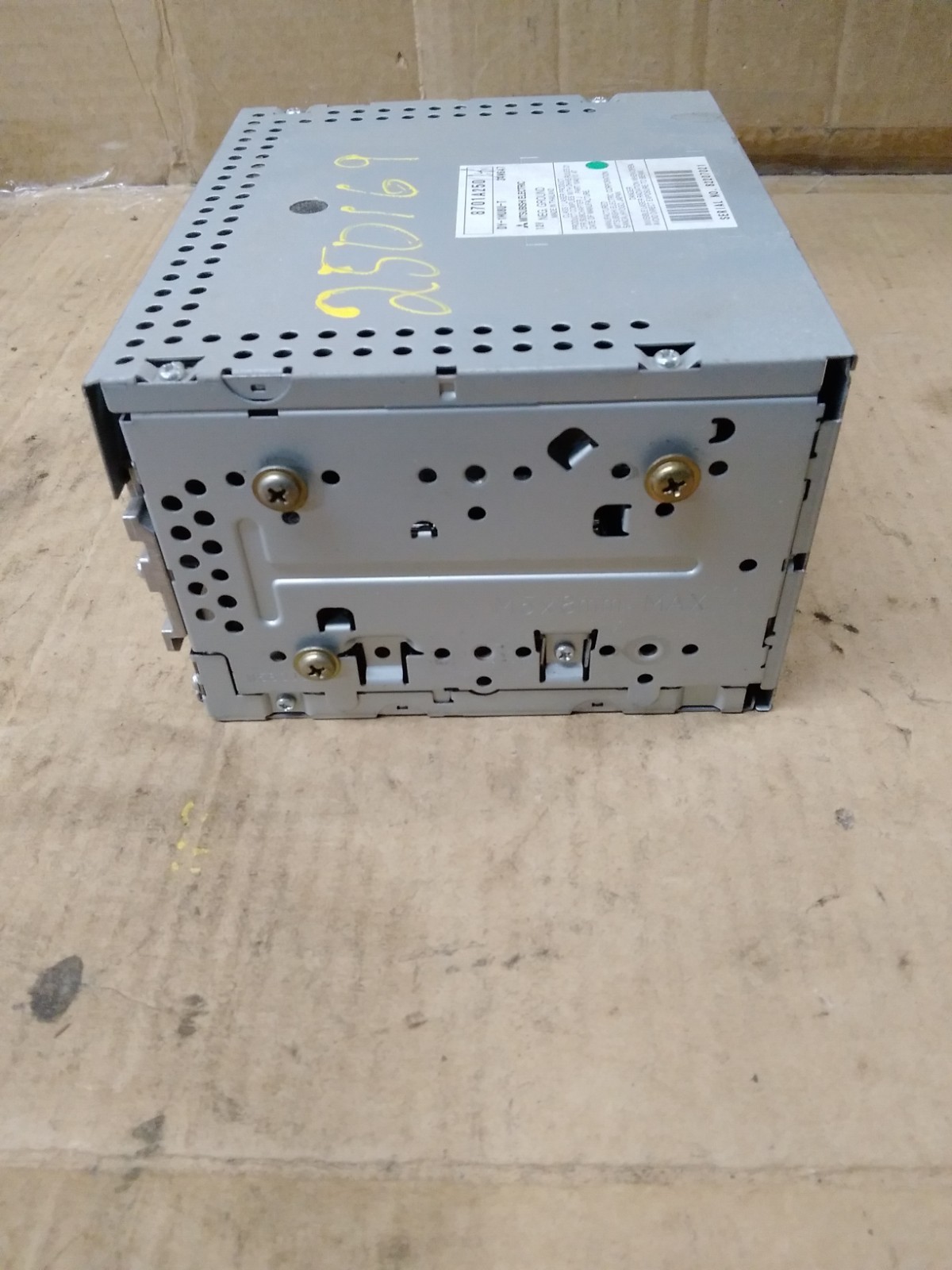 2008 Mitsubishi Endeavor AM FM CD Radio 2006 2007 2009 2010 2011 8701A250