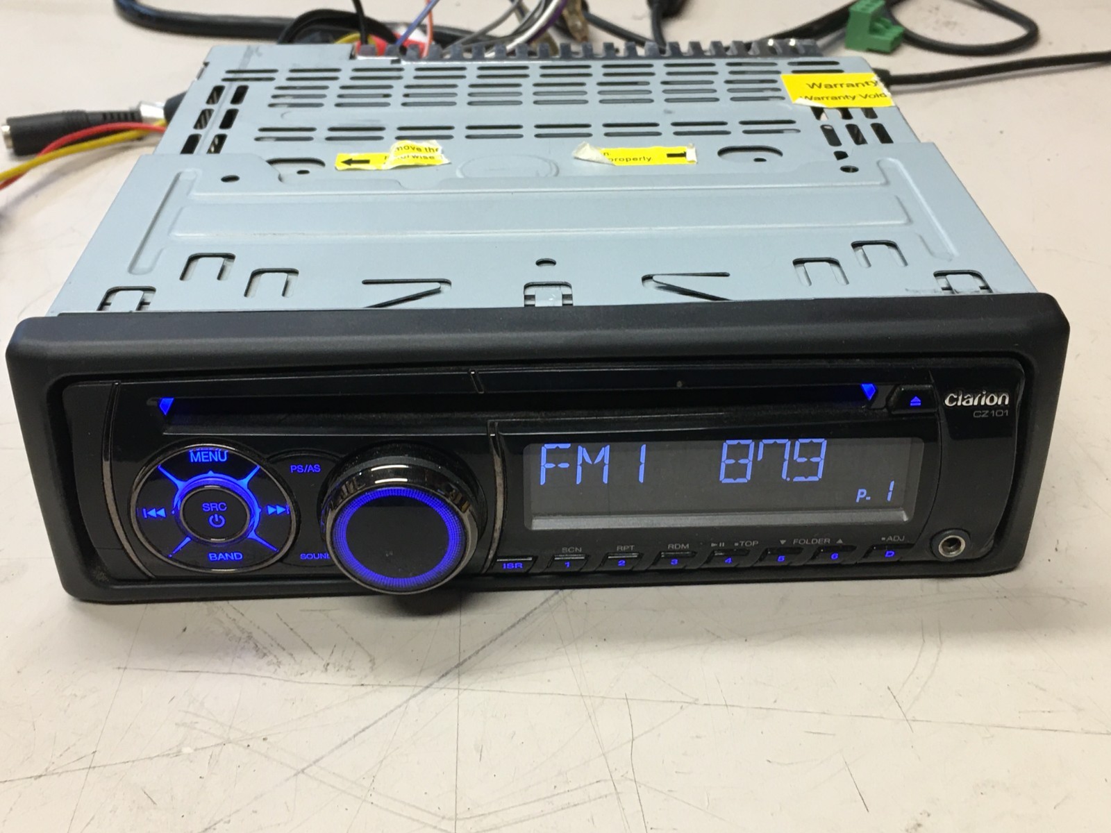 Clarion CZ101 CD/MP3/WMA RECEIVER AM FM CD Player 1DIN MAX45W x4ch DC14.4V
