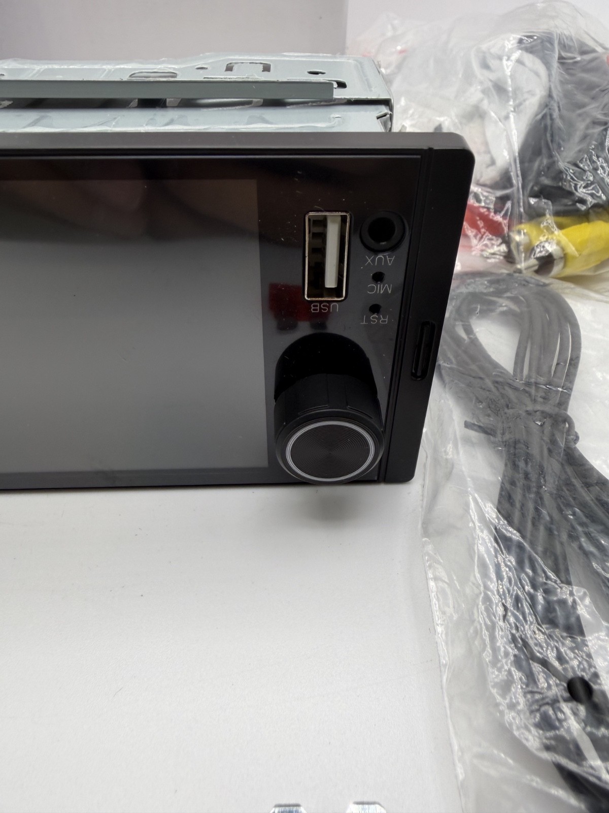 Eonon X3U 6.36″ Single DIN Car Stereo Wireless Apple CarPlay Android Auto