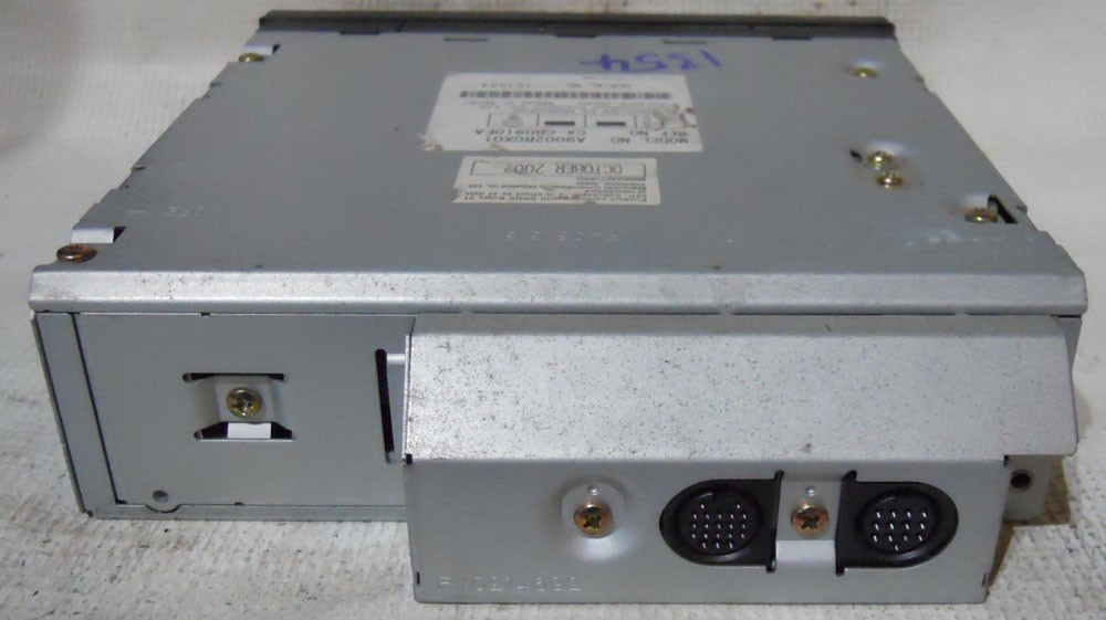 Mitsubishi Galant 2002 Stereo 6 CD Changer for Factory Radio A9002RCX01 P101