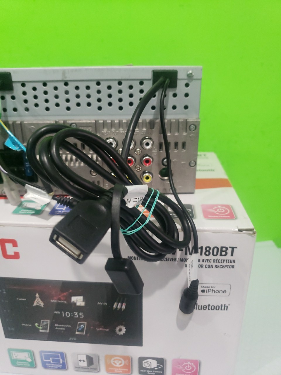 JVC KW-M180BT, 2-DIN Digital Media Receiver, w/ Bluetooth Good Condition