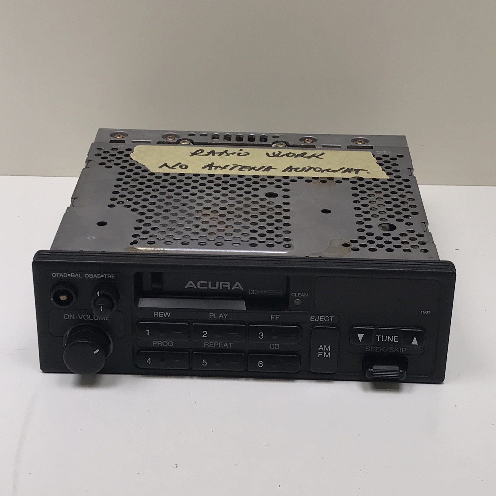 Acura Radio Stereo Tape Deck Model 39100-SK7-A122-M1 In Dash Stereo AM FM Player