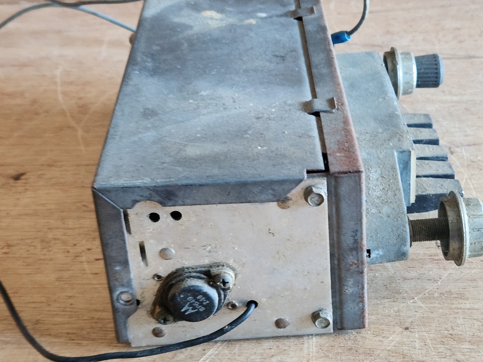 All Transistor AM Car Radio USA Unbranded Vintage Parts Repair Not Working