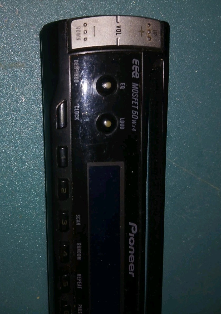 Pioneer DEH-1800 Car Stereo ~ CD Radio FACEPLATE ** Face Plate ONLY ** -H