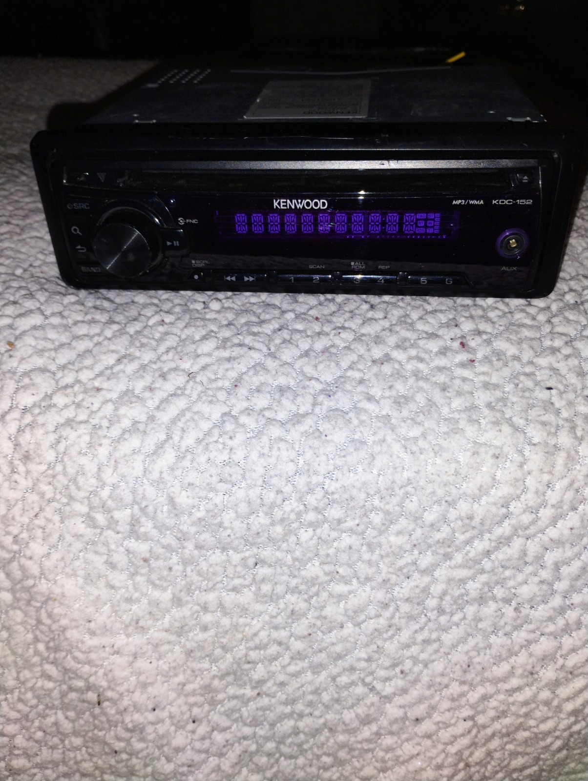 Kenwood KDC-152 CD Player/Mp3 In-Dash Receiver