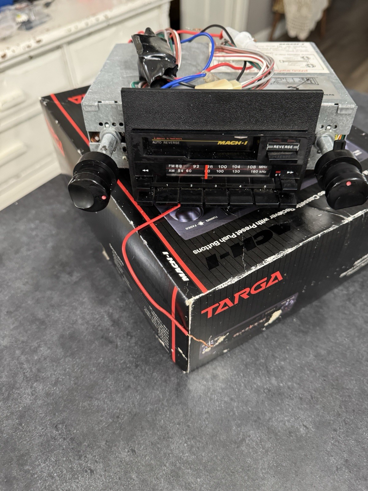 TARGA CAR CASSTTE RADIO STEREO ORIGINAL BOX