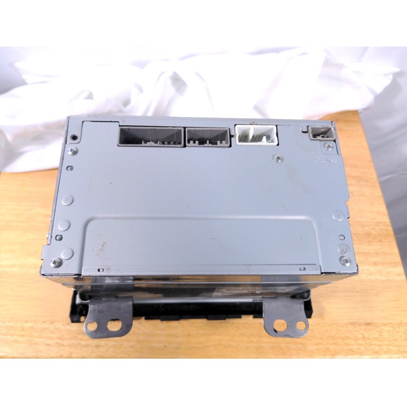 Honda CR-V Radio 6-Disc CD Changer Player 39100-SWA-A011-M1 2007-2011 OEM VTG