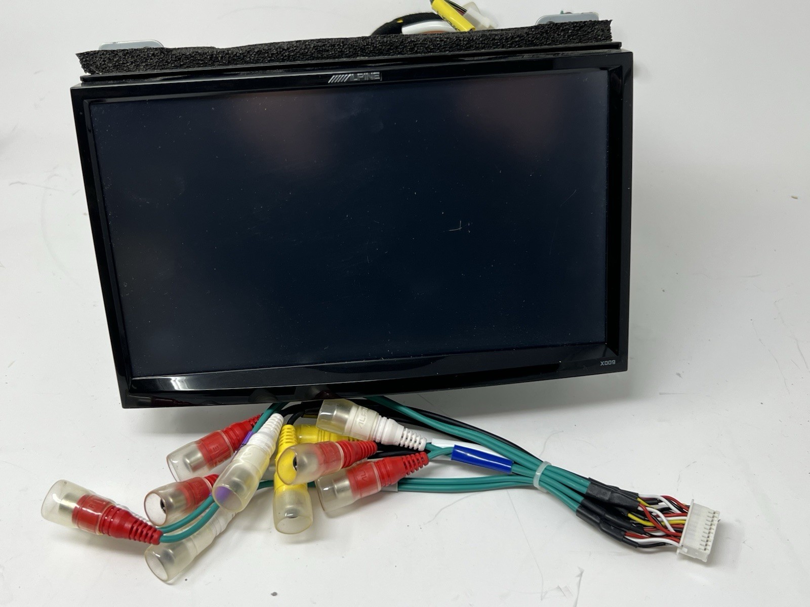 Alpine X009 Car Automotive Audio Video 9” Screen