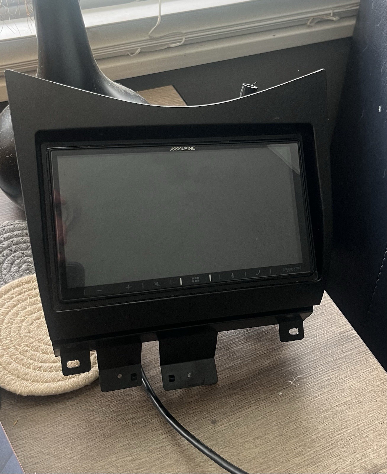 Alpine iLX-W650 Touchscreen Digital Multimedia Receiver
