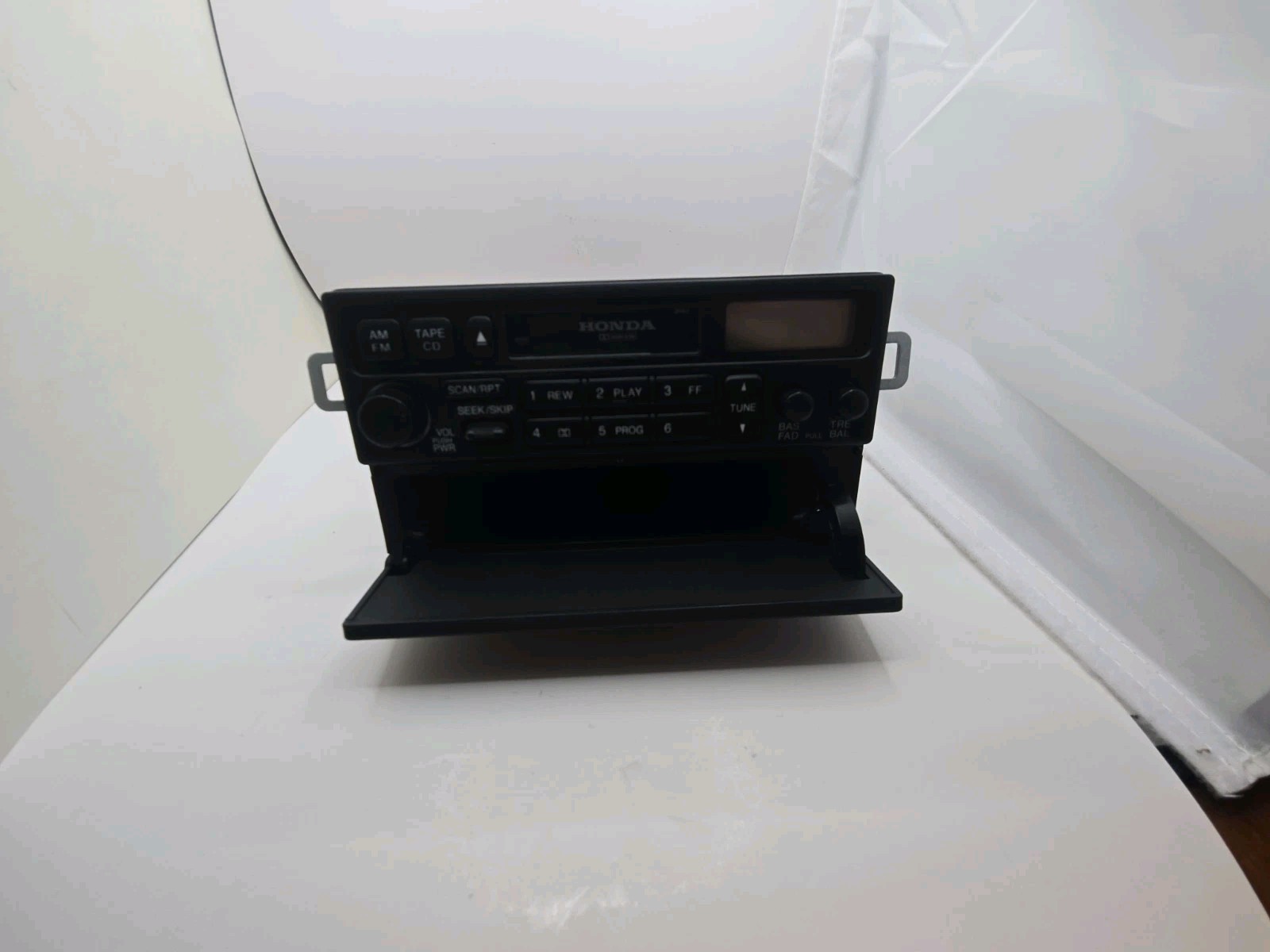 AM FM Radio Cassette for 1998-2002 Honda Accord 39100-S84-A0 with Pocket .