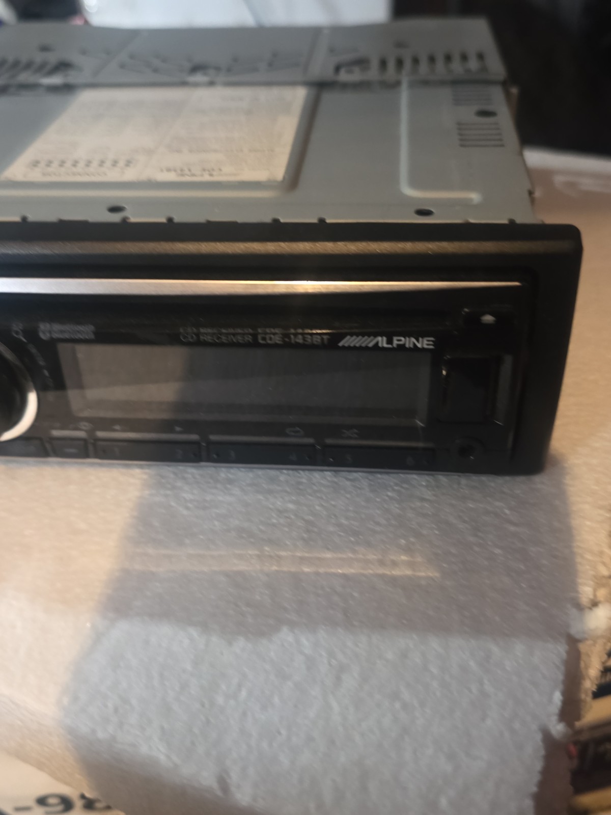 Alpine CDE-143BT Car Bluetooth CD Receiver Brand New No Remote Or Box