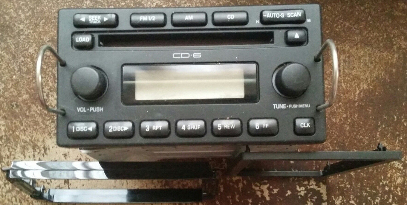 UNBRANDED RADIO / CD PLAYER, FREE US SHIPPING